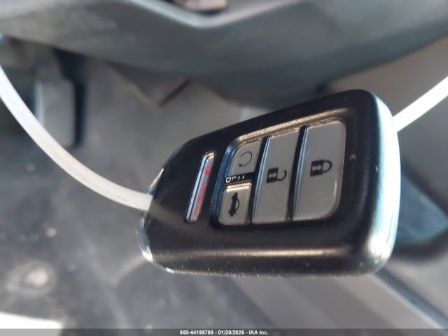 Продажа на аукционе авто 2017 Honda Civic Ex-l, vin: 2HGFC1F76HH635938, номер лота: 44199798