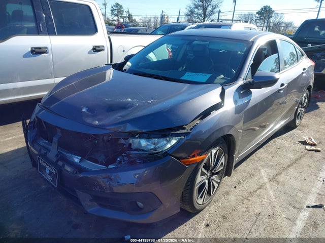 Продажа на аукционе авто 2017 Honda Civic Ex-l, vin: 2HGFC1F76HH635938, номер лота: 44199798