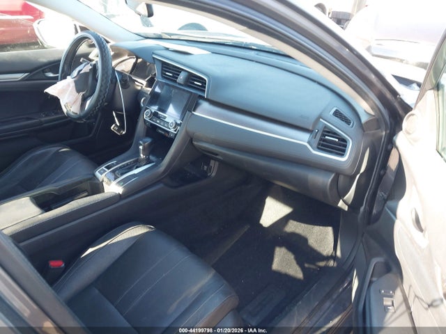 Продажа на аукционе авто 2017 Honda Civic Ex-l, vin: 2HGFC1F76HH635938, номер лота: 44199798