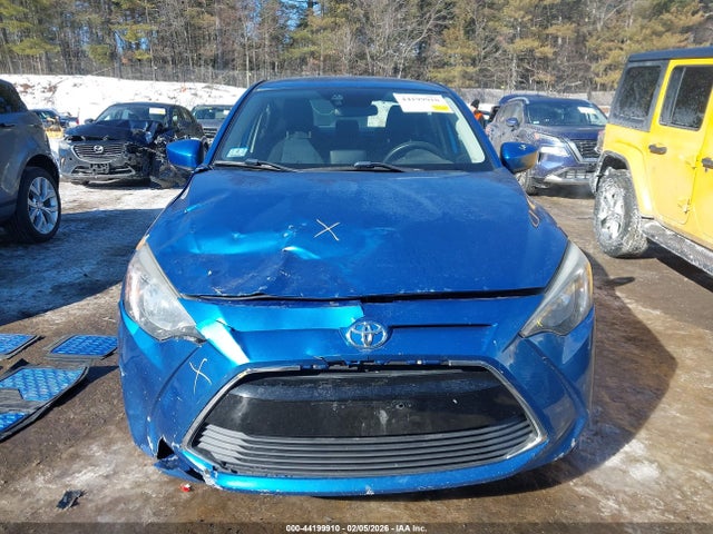 3MYDLBYV5HY171530 Toyota YARIS IA