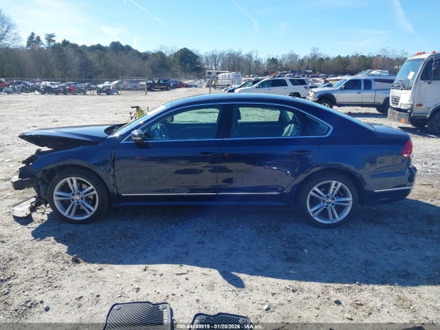 1VWBV7A37FC085113 Volkswagen Passat 2.0l Tdi Se