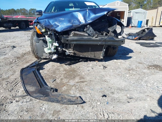 2015 VOLKSWAGEN PASSAT 1VWBV7A37FC085113 Photo 5