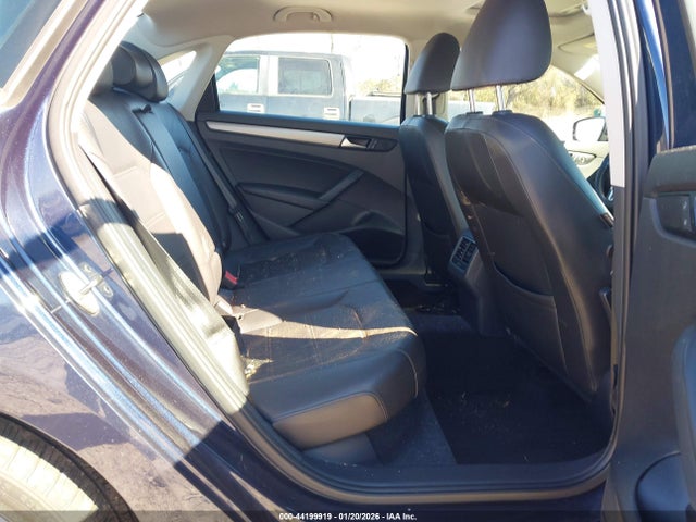 2015 VOLKSWAGEN PASSAT 1VWBV7A37FC085113 Photo 7