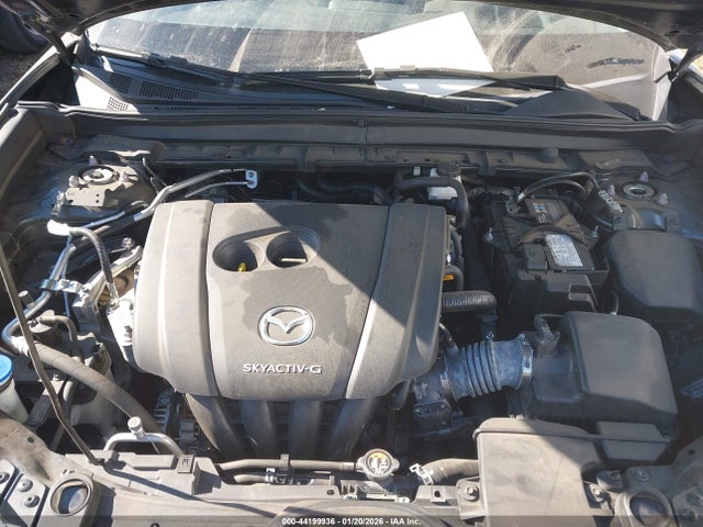44199936 :رقم المزاد ، 3MVDMBDL1MM265730 vin ، 2021 Mazda Cx-30 Premium مزاد بيع