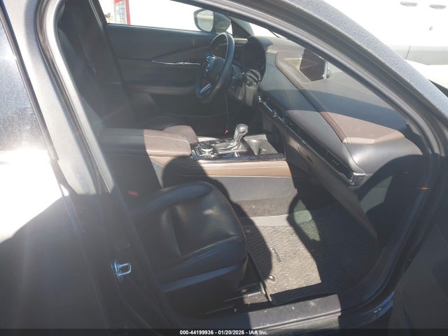 44199936 :رقم المزاد ، 3MVDMBDL1MM265730 vin ، 2021 Mazda Cx-30 Premium مزاد بيع