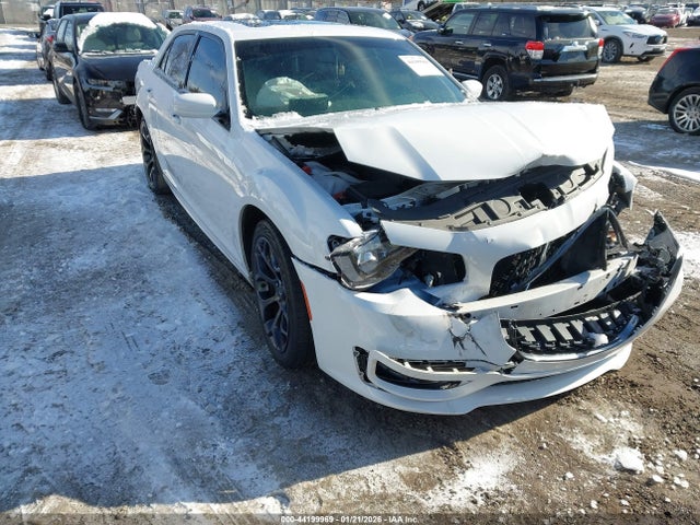 Продажа на аукционе авто 2020 Chrysler 300 300s, vin: 2C3CCABT8LH180639, номер лота: 44199969