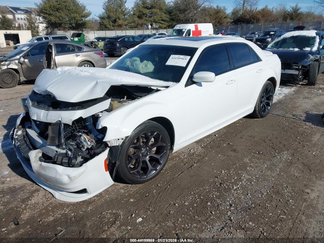 Продажа на аукционе авто 2020 Chrysler 300 300s, vin: 2C3CCABT8LH180639, номер лота: 44199969
