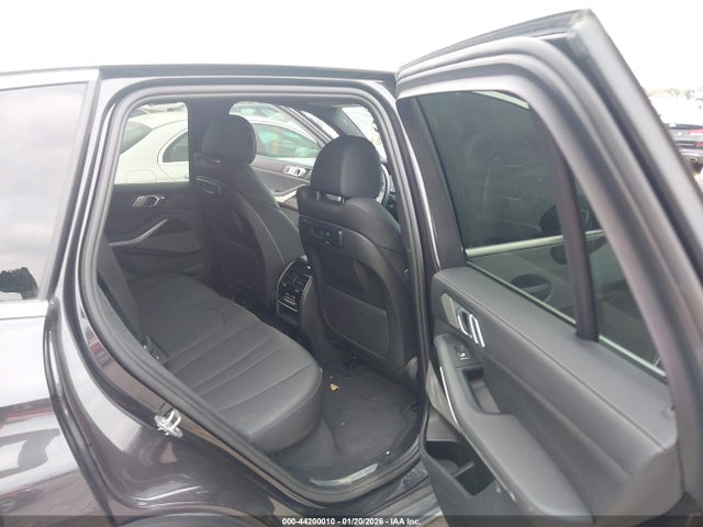 2021 BMW X5 5UXCR6C0XM9F79115 Photo 7