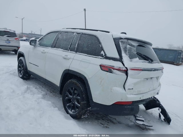 2024 JEEP GRAND CHEROKEE 1C4RJHAG8RC255117 Photo 2