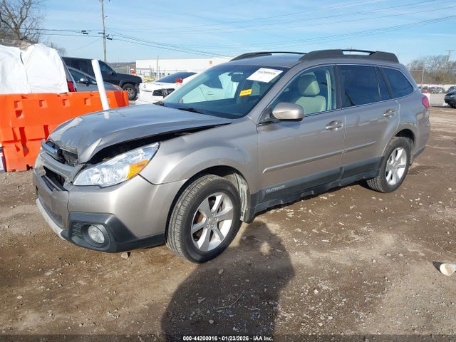 Subaru Outback 2.5i Limited 2014 4S4BRCLC8E3236290 Image 2