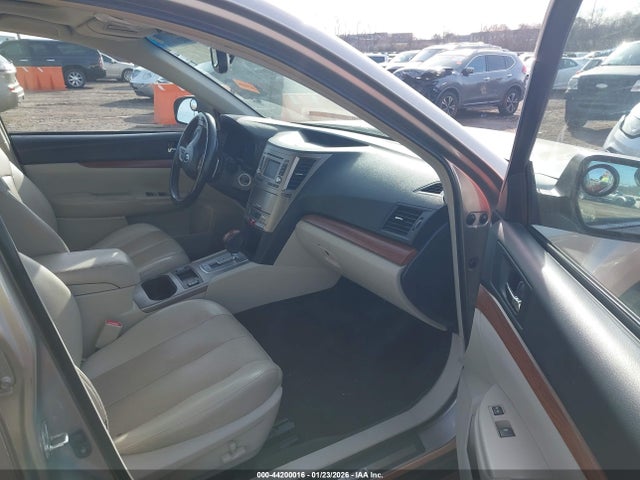 Subaru Outback 2.5i Limited 2014 4S4BRCLC8E3236290 Image 5