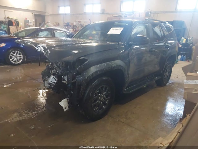 2025 Toyota 4runner Sr5 მანქანა იყიდება აუქციონზე, vin: JTEVA5BR6S5036241, აუქციონის ნომერი: 44200076