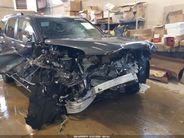 2025 Toyota 4runner Sr5 მანქანა იყიდება აუქციონზე, vin: JTEVA5BR6S5036241, აუქციონის ნომერი: 44200076