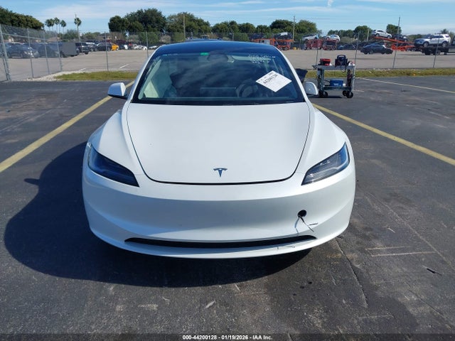 5YJ3E1EA8RF750623 Tesla MODEL 3