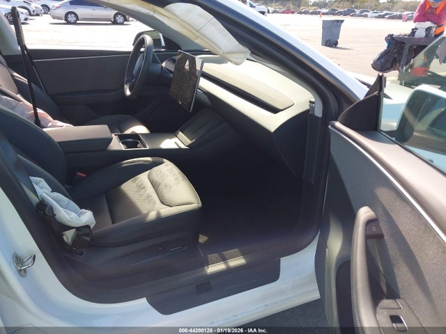 2024 TESLA MODEL 3 5YJ3E1EA8RF750623 Photo 4