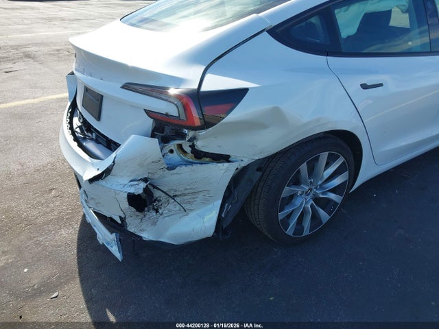 2024 TESLA MODEL 3 5YJ3E1EA8RF750623 Photo 5