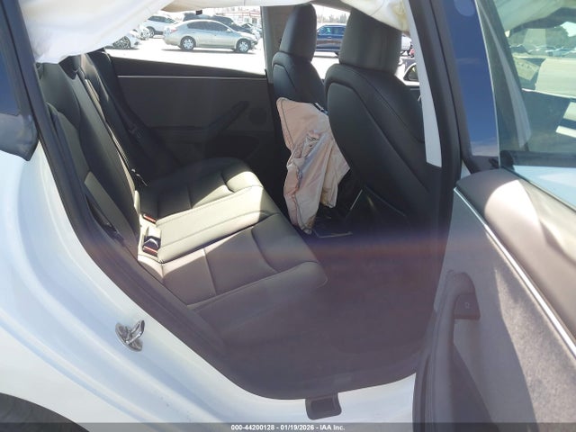 2024 TESLA MODEL 3 5YJ3E1EA8RF750623 Photo 7