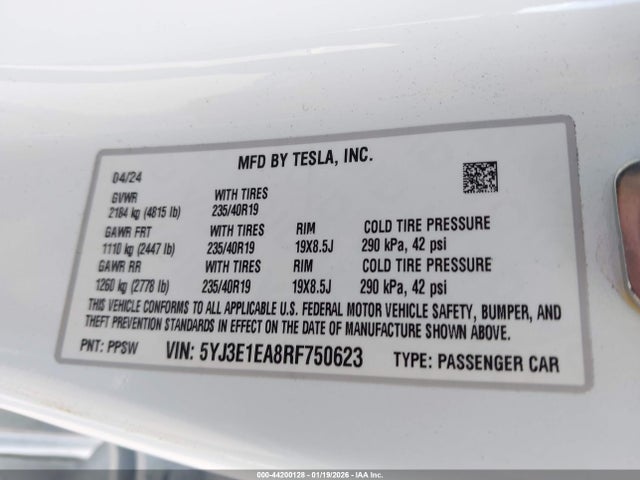 2024 TESLA MODEL 3 5YJ3E1EA8RF750623 Photo 8