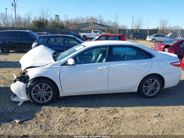 Aukcja sprzedaży 2015 Toyota Camry Se, vin: 4T1BF1FK8FU987207, numer aukcji: 44200146