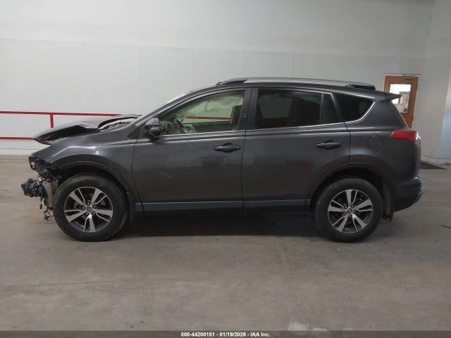 Toyota Rav4 Xle 2017 JTMRFREV7HJ110709 Image 15