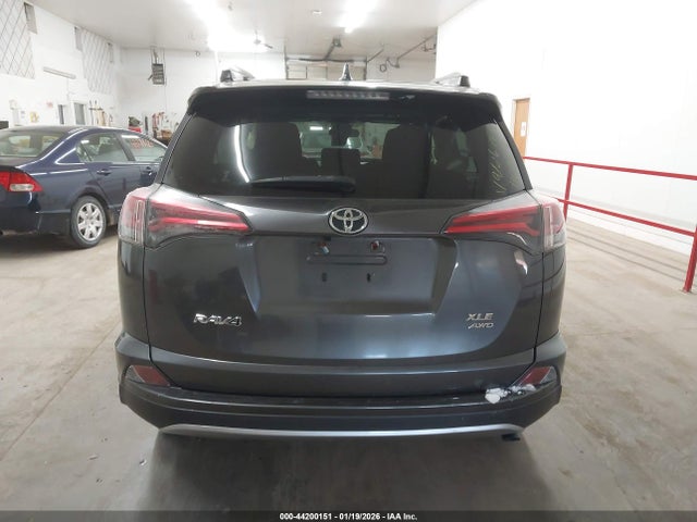 Toyota Rav4 Xle 2017 JTMRFREV7HJ110709 Image 17