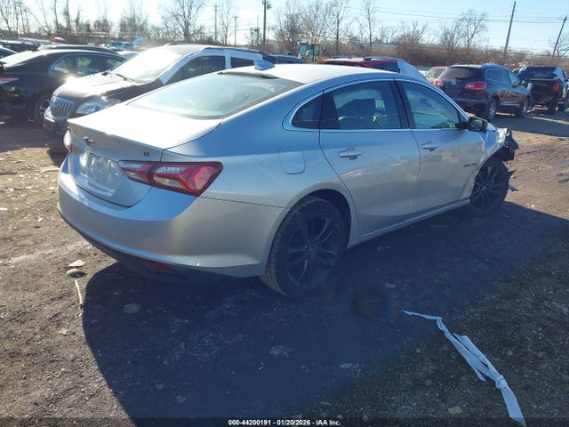 2021 CHEVROLET MALIBU 1G1ZD5ST4MF056390 Photo 3