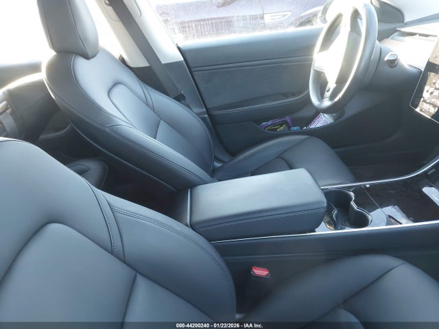 2018 TESLA MODEL 3 5YJ3E1EA6JF077061 Photo 4