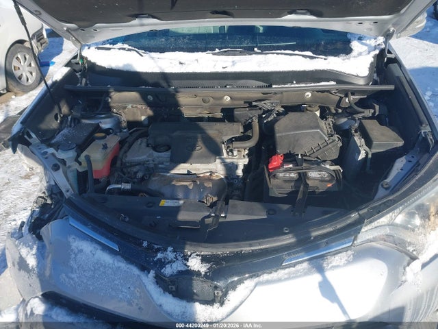 Toyota Rav4 Xle 2017 2T3RFREVXHW612681 Image 10
