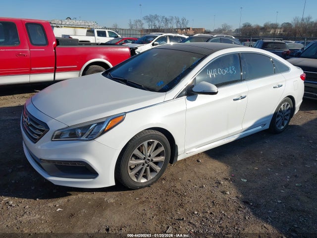 Hyundai Sonata Limited 2016 5NPE34AF1GH342173 Image 2
