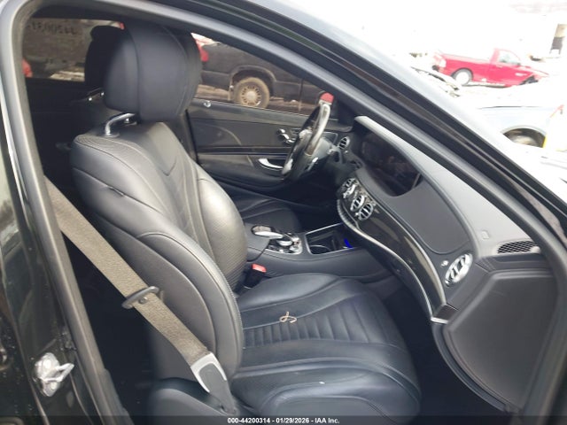 2019 MERCEDES-BENZ S 560 WDDUG8GB2KA461013 Photo 4
