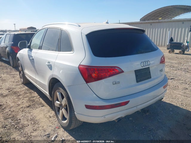 2011 AUDI Q5 WA1LFAFP0BA024926 Photo 2