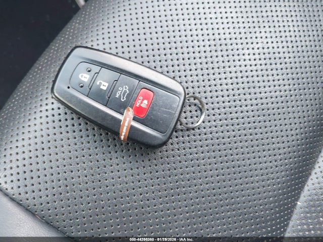 JTMY1RFV0KD512991 Toyota Rav4 Limited