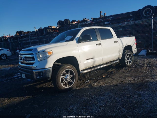 5TFDW5F17HX590827 Toyota Tundra Sr5 5.7l V8