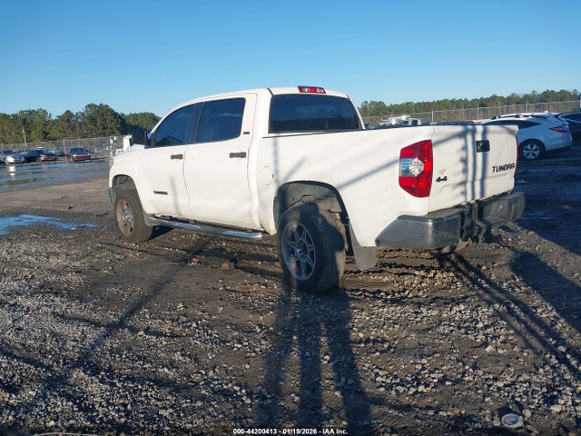 5TFDW5F17HX590827 Toyota Tundra Sr5 5.7l V8