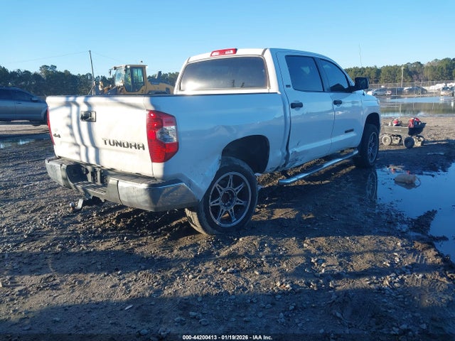 5TFDW5F17HX590827 Toyota Tundra Sr5 5.7l V8