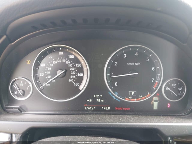 44200414 :رقم المزاد ، 5UXKR2C33H0X03425 vin ، 2017 Bmw X5 Sdrive35i مزاد بيع