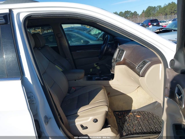 1C4RJECG7FC640031 Jeep Grand Cherokee Overland