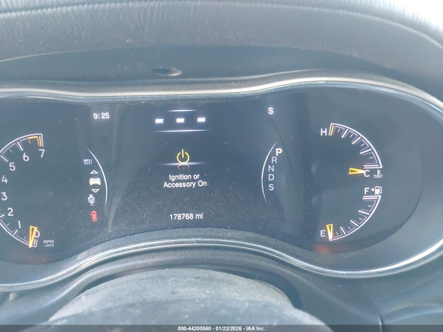 1C4RJECG7FC640031 Jeep Grand Cherokee Overland