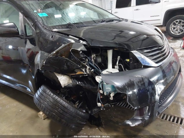2011 TOYOTA SIENNA 5TDKK3DC2BS052111 Photo 5