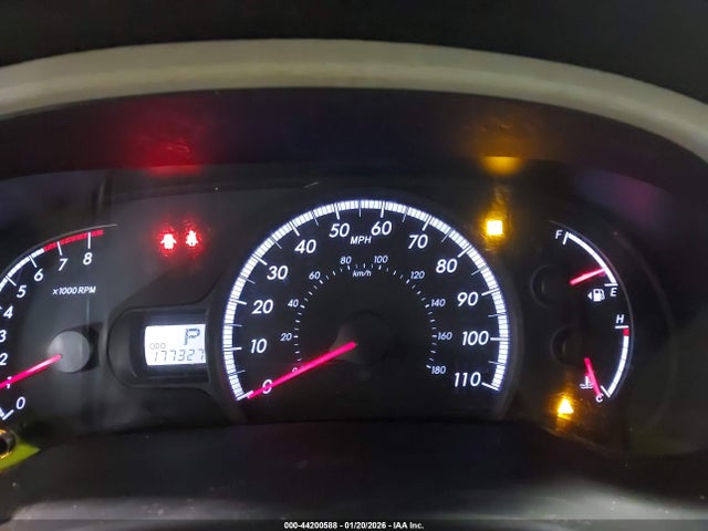 2011 TOYOTA SIENNA 5TDKK3DC2BS052111 Photo 6