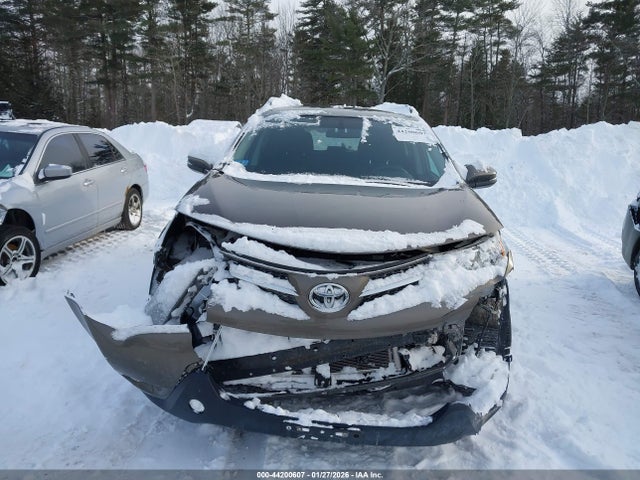 2T3RFREV3FW347048 Toyota Rav4 Xle