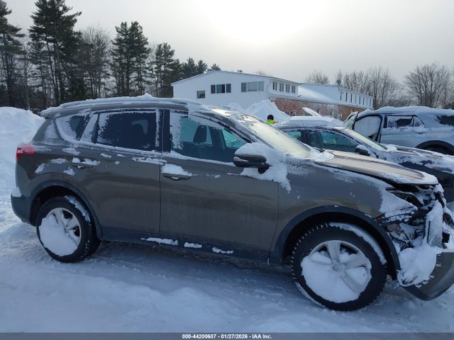 2T3RFREV3FW347048 Toyota Rav4 Xle