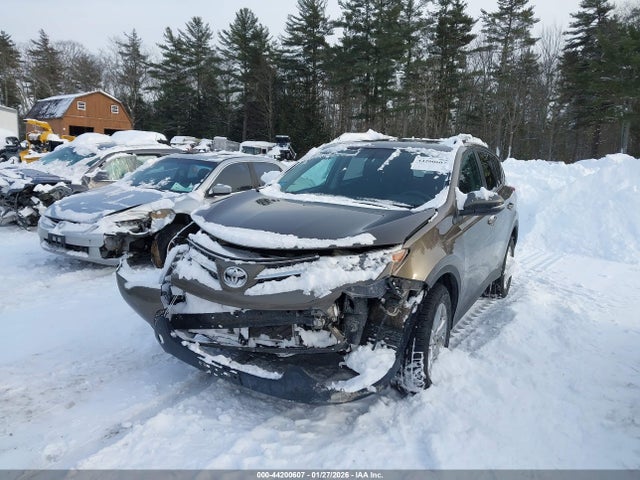 2T3RFREV3FW347048 Toyota Rav4 Xle