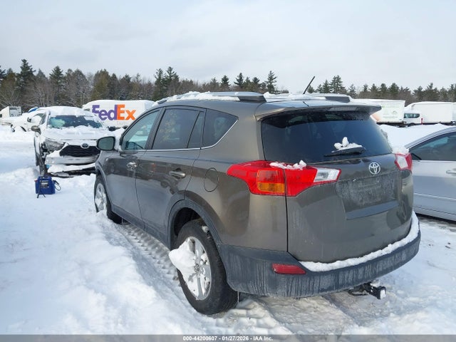 2T3RFREV3FW347048 Toyota Rav4 Xle