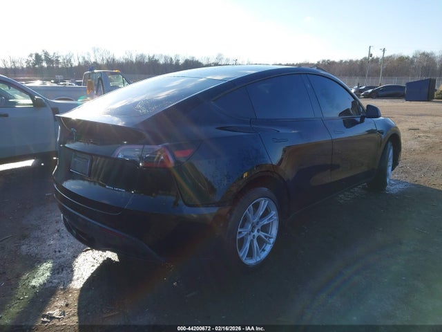 2023 TESLA MODEL Y 7SAYGDEE5PF859190 Photo 3
