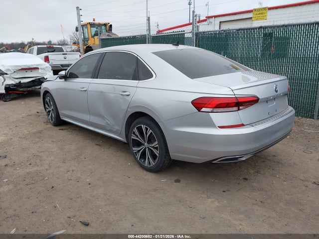 2021 Volkswagen Passat 2.0t Se მანქანა იყიდება აუქციონზე, vin: 1VWSA7A36MC013750, აუქციონის ნომერი: 44200682
