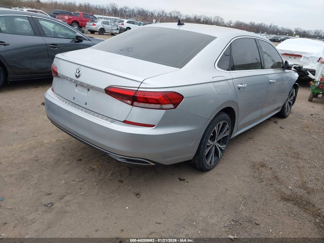 2021 Volkswagen Passat 2.0t Se მანქანა იყიდება აუქციონზე, vin: 1VWSA7A36MC013750, აუქციონის ნომერი: 44200682
