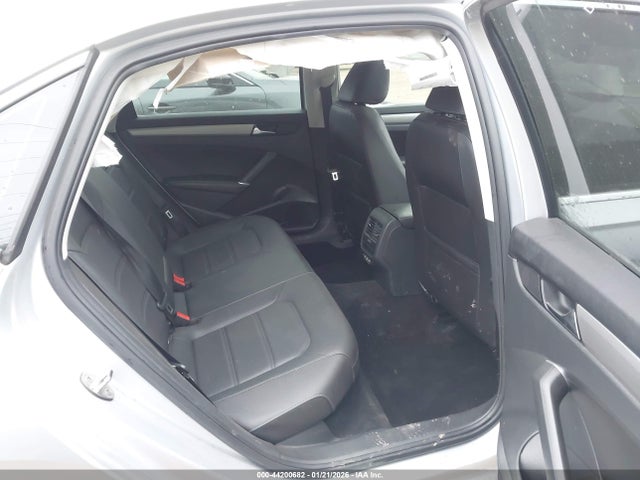 2021 Volkswagen Passat 2.0t Se მანქანა იყიდება აუქციონზე, vin: 1VWSA7A36MC013750, აუქციონის ნომერი: 44200682