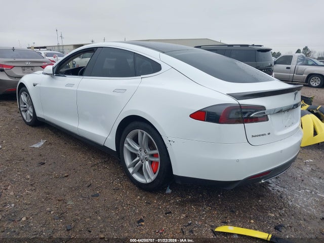 2014 TESLA MODEL S 5YJSA1H15EFP52116 Photo 2