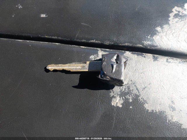 2005 ACURA RL JH4KB16555C004223 Photo 10